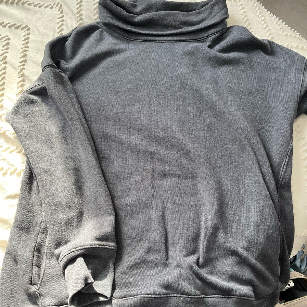 Turtle Neck hoodie/top